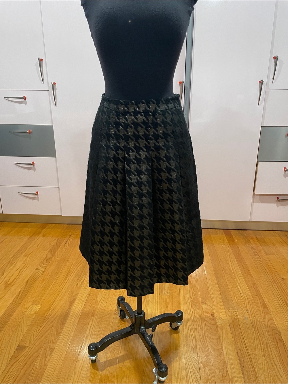 Ann Taylor Black and Olive Houndstooth Circle Skirt